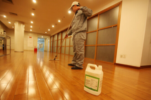 地板精油和地板蜡哪个好 地板精油和地板蜡区别