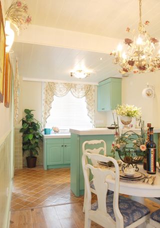 2023田园室内家庭厨房绿色橱柜设计效果图片