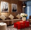 现代小户型客厅木质背景墙装修效果图片