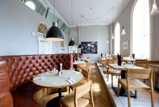 北欧风格设计小型餐馆装修效果图