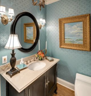 家庭小型卫生间室内墙壁纸装修效果图