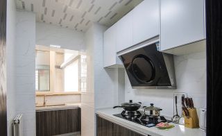 两室两厅现代风格厨房橱柜装修效果图片