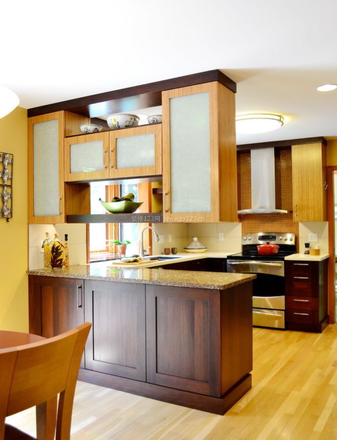 美式小户型厨房隔断设计装修效果图片