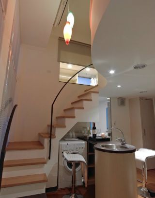 现代简约风格跃层房子设计楼梯装修图片大全