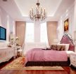 现代简欧风格别墅卧室双人床装修效果图片案例
