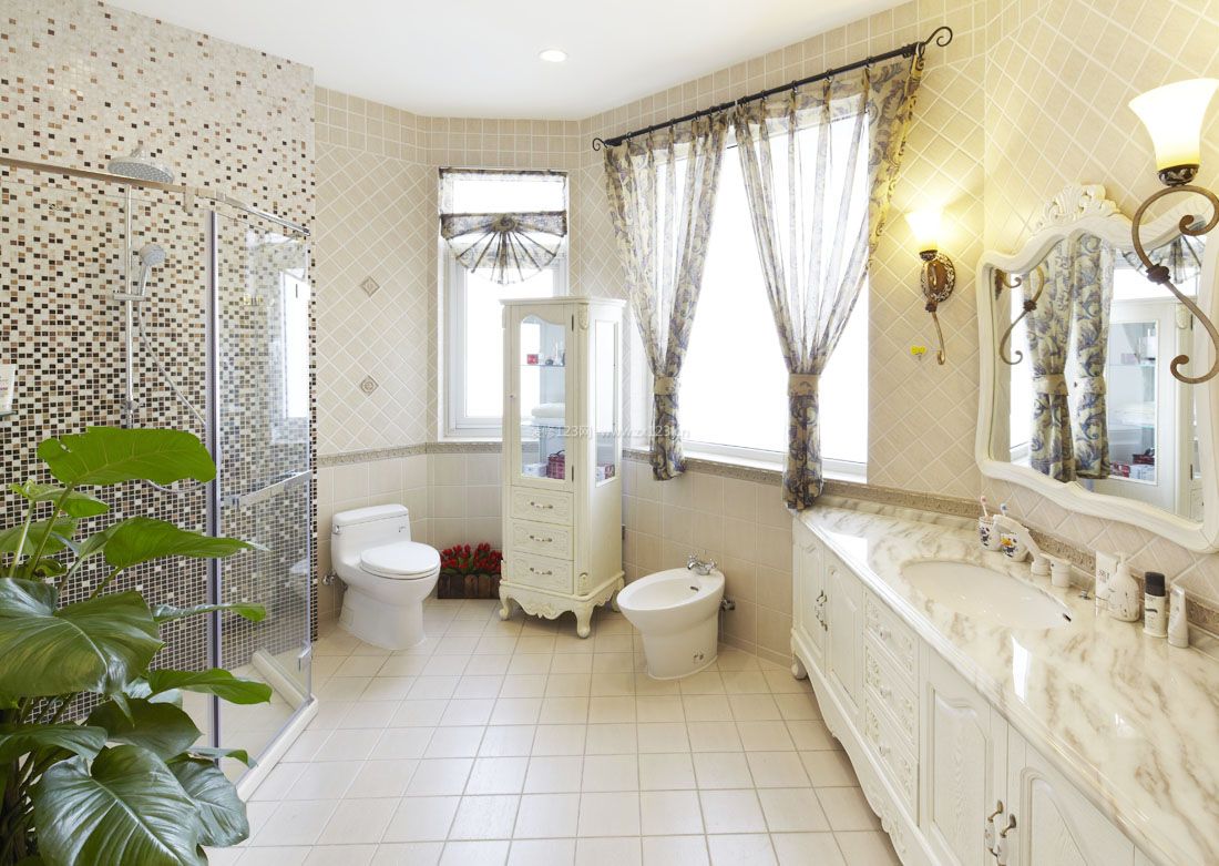 复式家居浴室马赛克背景墙效果图图片欣赏