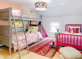 儿童房间实木高低床装修设计实景效果图片