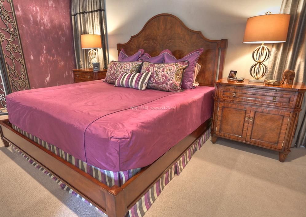 15平米女生卧室实木床设计效果图片