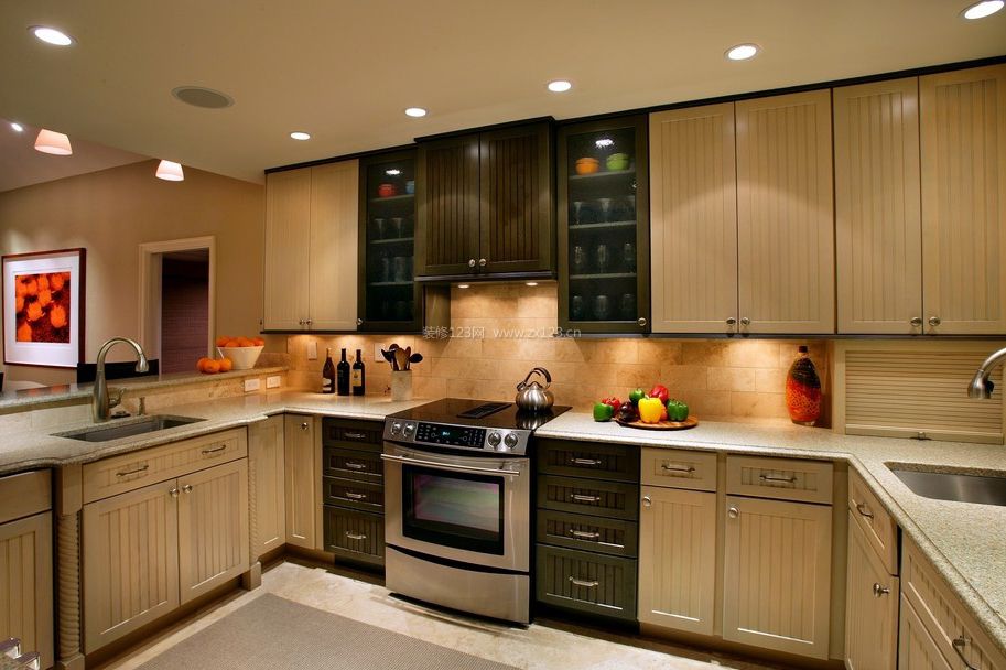 欧式整体厨房装修方案图片