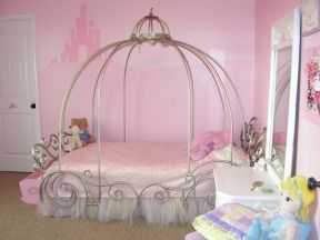 小女生卧室设计 欧式卧室风格