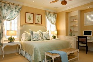 单身女性卧室纯色壁纸装修效果图片