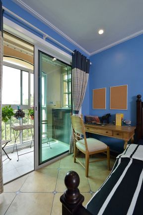 卧室阳台移门效果图 地中海设计风格