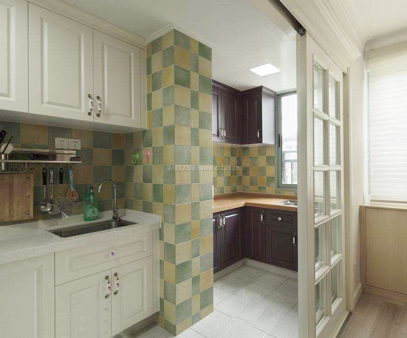 现代简约家装家庭厨房隔断效果图片