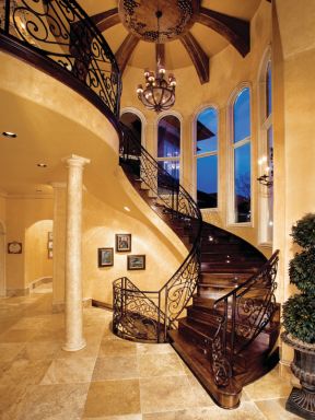 国外二层别墅楼梯设计图片2023