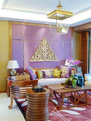 东南亚风格客厅实木家具装修效果图