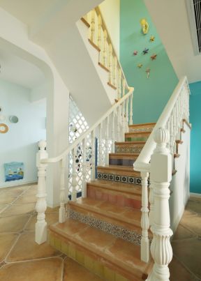 家庭地中海风格 室内楼梯设计图