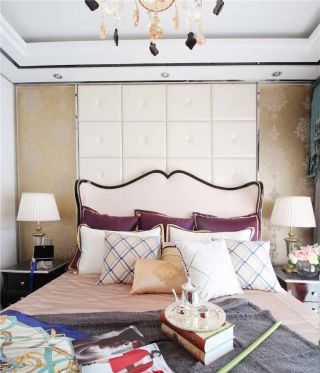 欧式风格卧室床头背景墙设计效果图