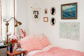 可爱女生卧室墙面装饰装修效果图片