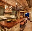 美式古典风格家庭厨房吧台装修效果图片
