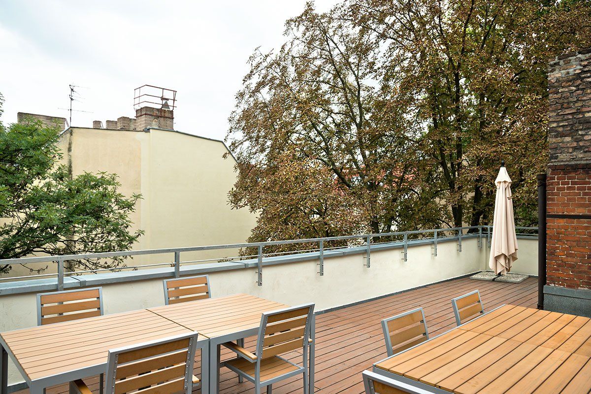 最新20平米露天阳台设计图片