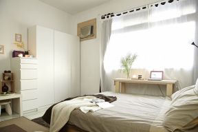卧室家具摆放平面图 白色卧室