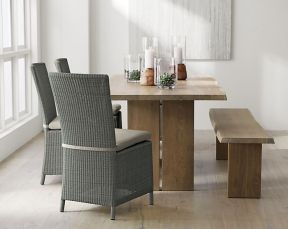 欧式客厅简约实木餐桌设计