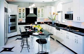 别墅简欧厨房装修效果图 黑白简约风格