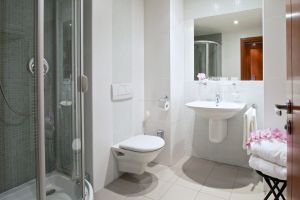 上海宾馆卫浴装修设计 宾馆卫生间装修技巧