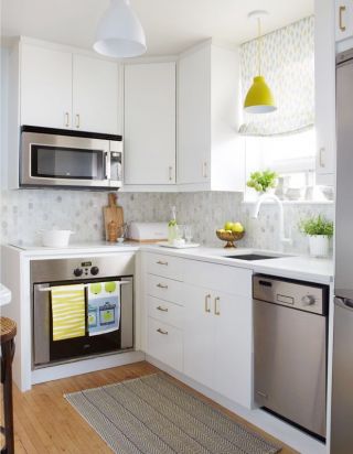 70平米两室一厅小厨房简单装饰效果