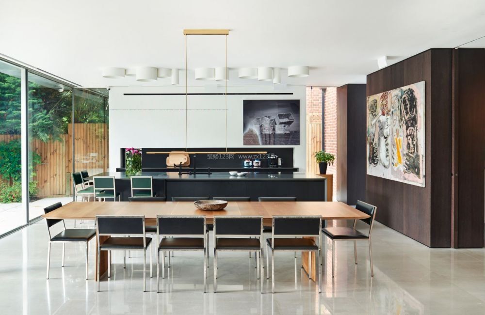 家装厨房长餐桌设计 