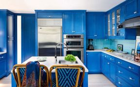 10平厨房 蓝色橱柜装修效果图片