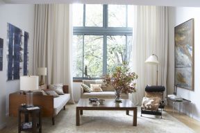 现代家装客厅装饰白色窗帘装修效果图片