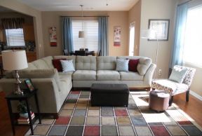现代简约家居客厅地毯图片