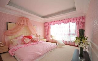 90后温馨粉色女生卧室