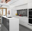 现代别墅厨房隔断设计效果图片