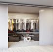 白色简约现代风格卧室移门衣柜装修效果图