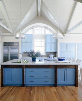 厨房橱柜颜色搭配 美式现代简约风格