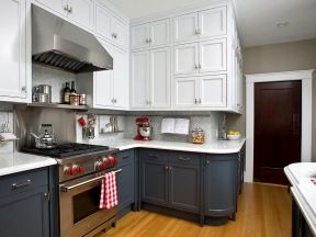 黑白风格厨房橱柜颜色搭配效果图