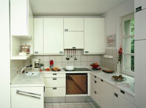 4平厨房 简约现代风格橱柜