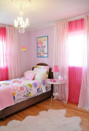 小户型卧室装修效果图大全2020图片 女孩卧室窗帘效果图