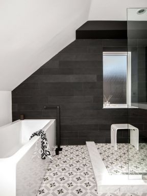 黑白现代风格房屋卫生间效果图欣赏