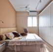 现代简约卧室纯色壁纸装修效果图片大全