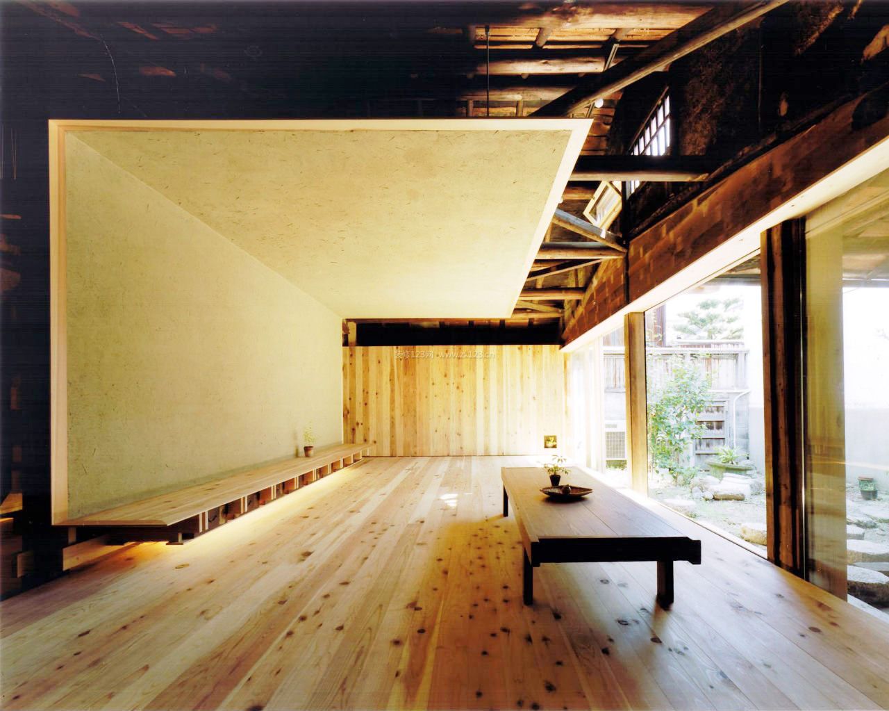 日式风格老房子改造客厅装修效果图片