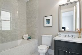 家庭厕所瓷砖装修效果图片2023