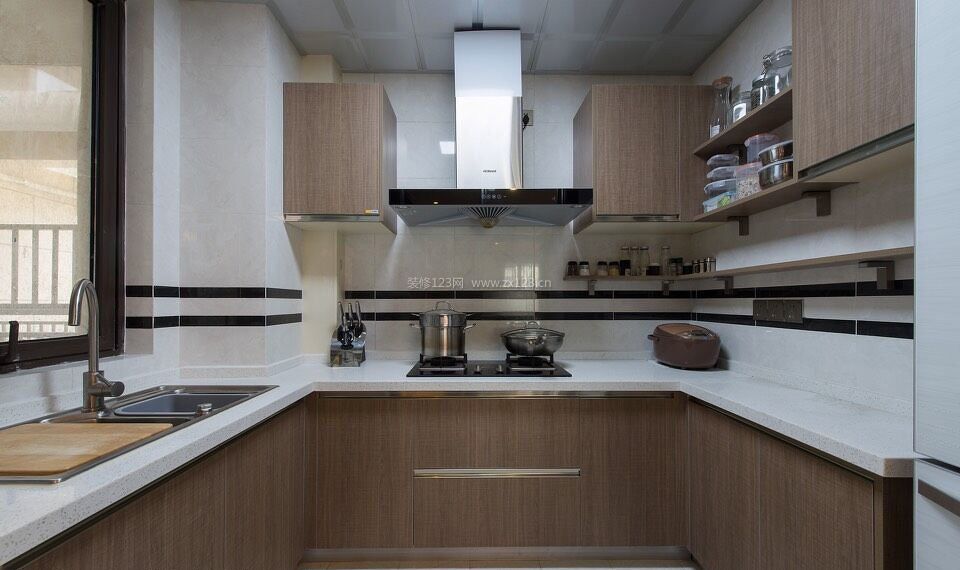 整体厨房不锈钢厨柜颜色效果图 