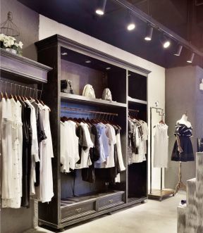 小型服装店装修风格 现代简约欧式风格
