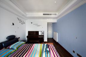 新古典卧室硅藻泥背景墙装修效果图片