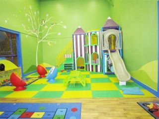 儿童玩具房彩色墙面漆装修效果图