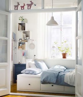 经典单身公寓设计小卧室家具摆设图片