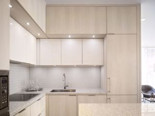 现代厨房整体橱柜装修效果图片欣赏